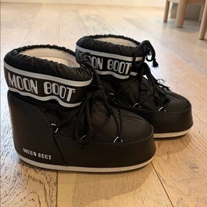 Moon Boot Women's Black Winter Boots